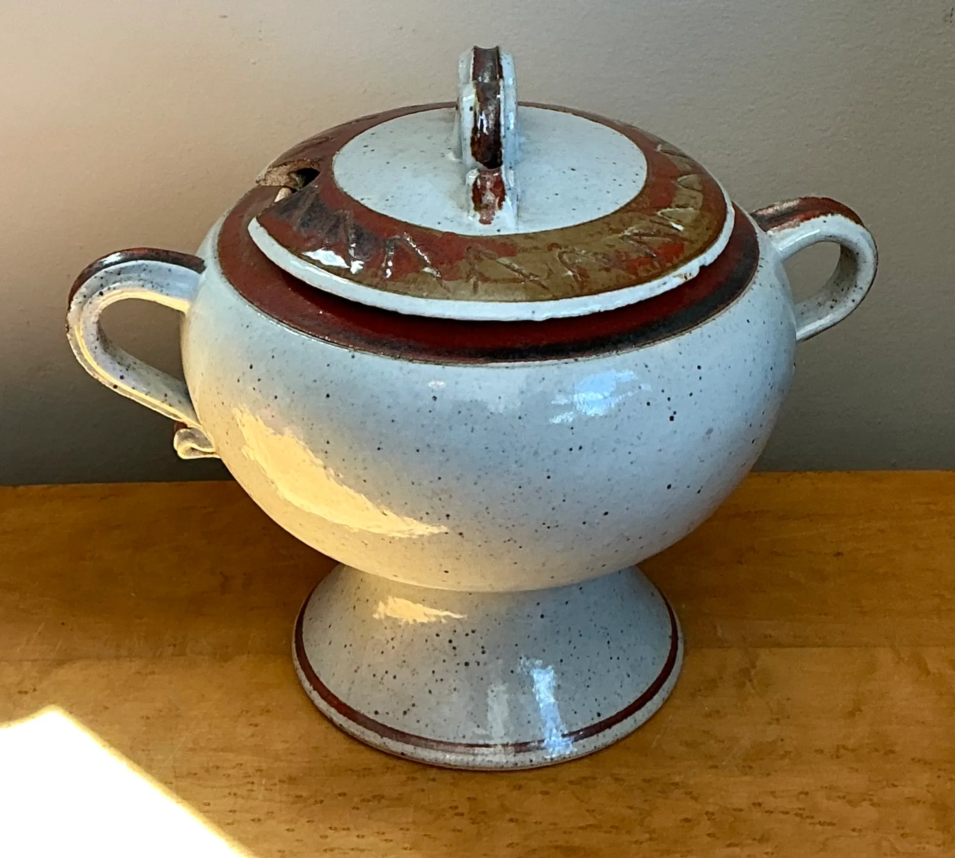 Vintage Speckled Ceramic Footed Tureen — additional photo 6