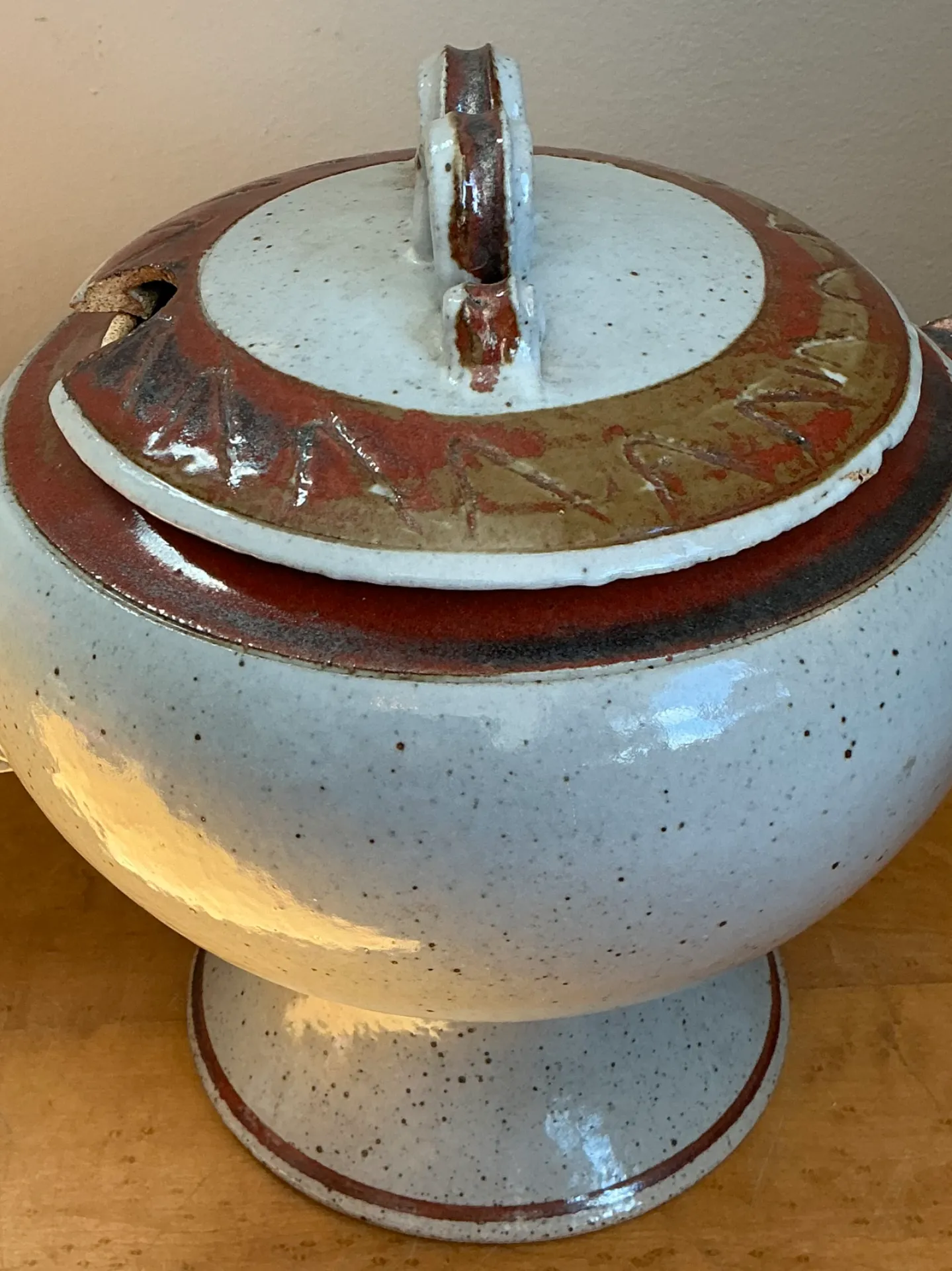 Vintage Speckled Ceramic Footed Tureen — additional photo 8