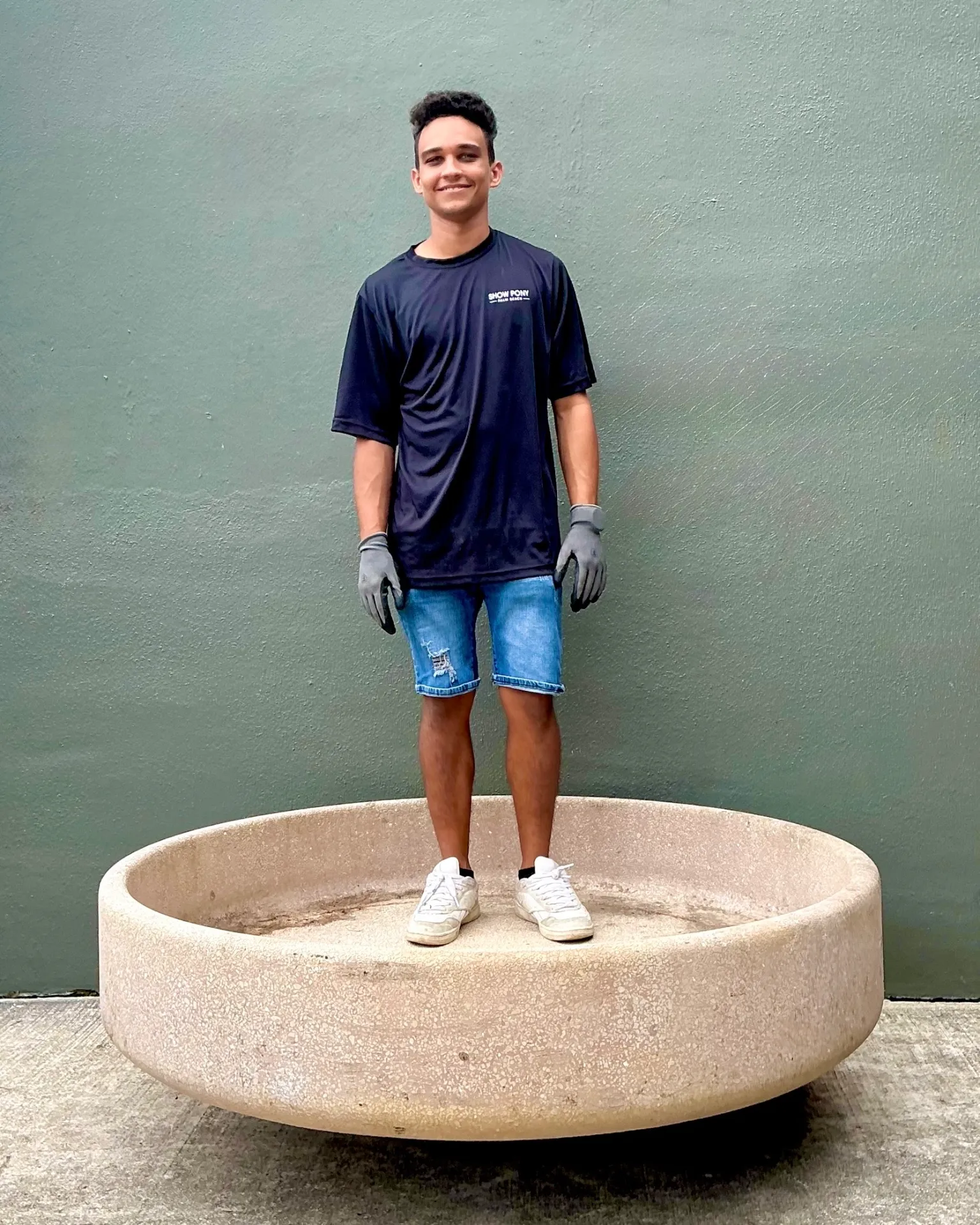 Vintage Monumental Stone Disc Garden Planter — additional photo 1