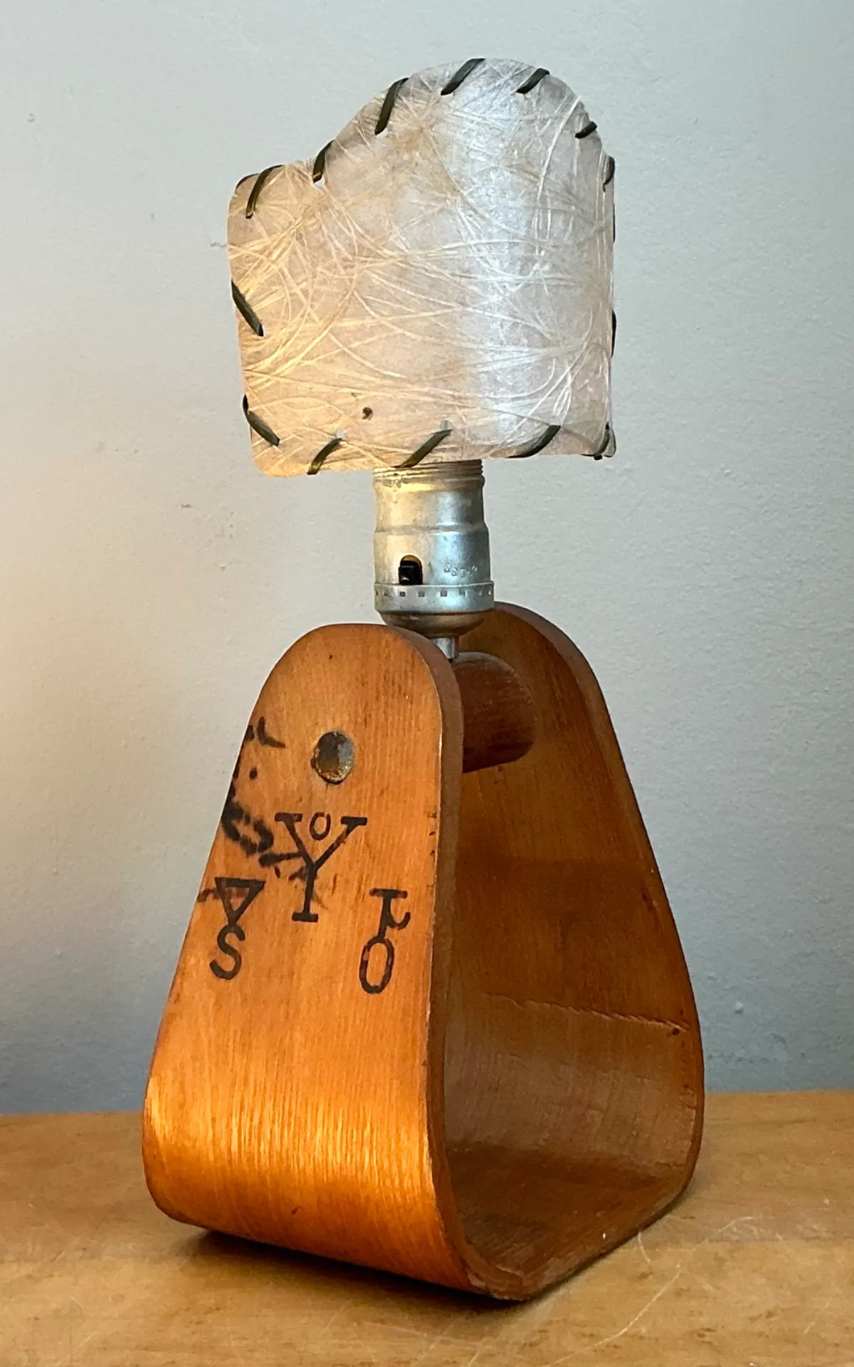 Vintage Wood and Metal Stirrup Table Lamp — additional photo 4