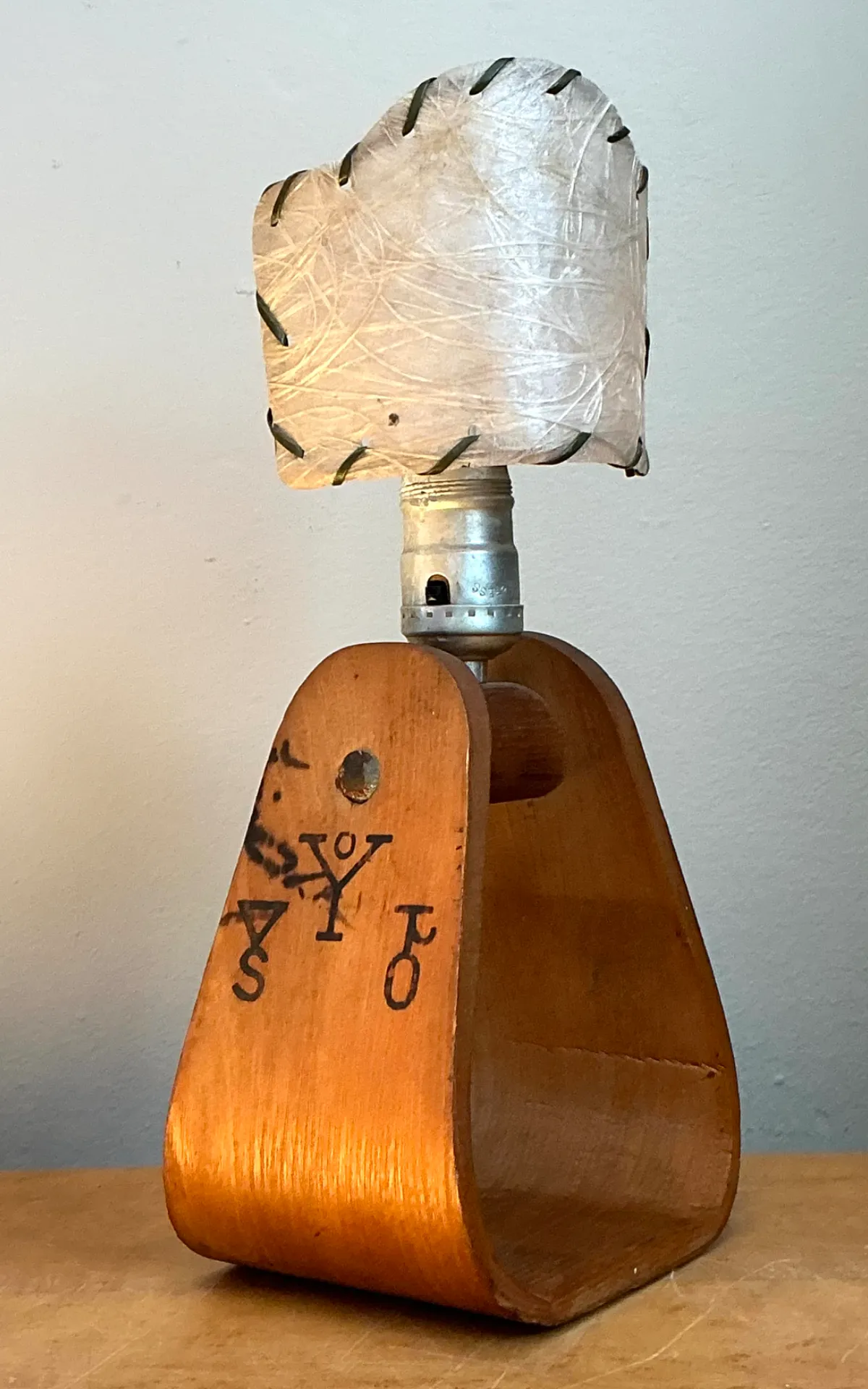 Vintage Wood and Metal Stirrup Table Lamp — additional photo 7