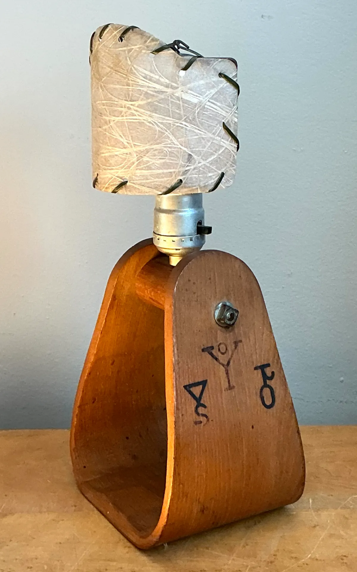 Vintage Wood and Metal Stirrup Table Lamp — additional photo 8