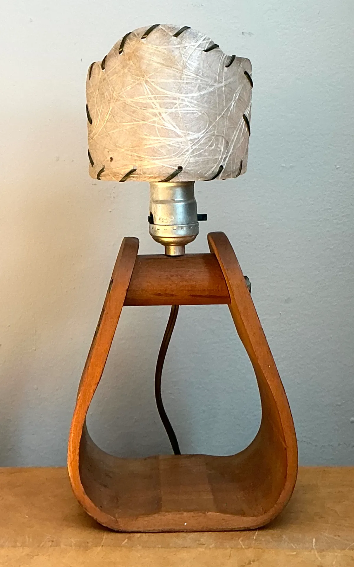 Vintage Wood and Metal Stirrup Table Lamp — additional photo 6