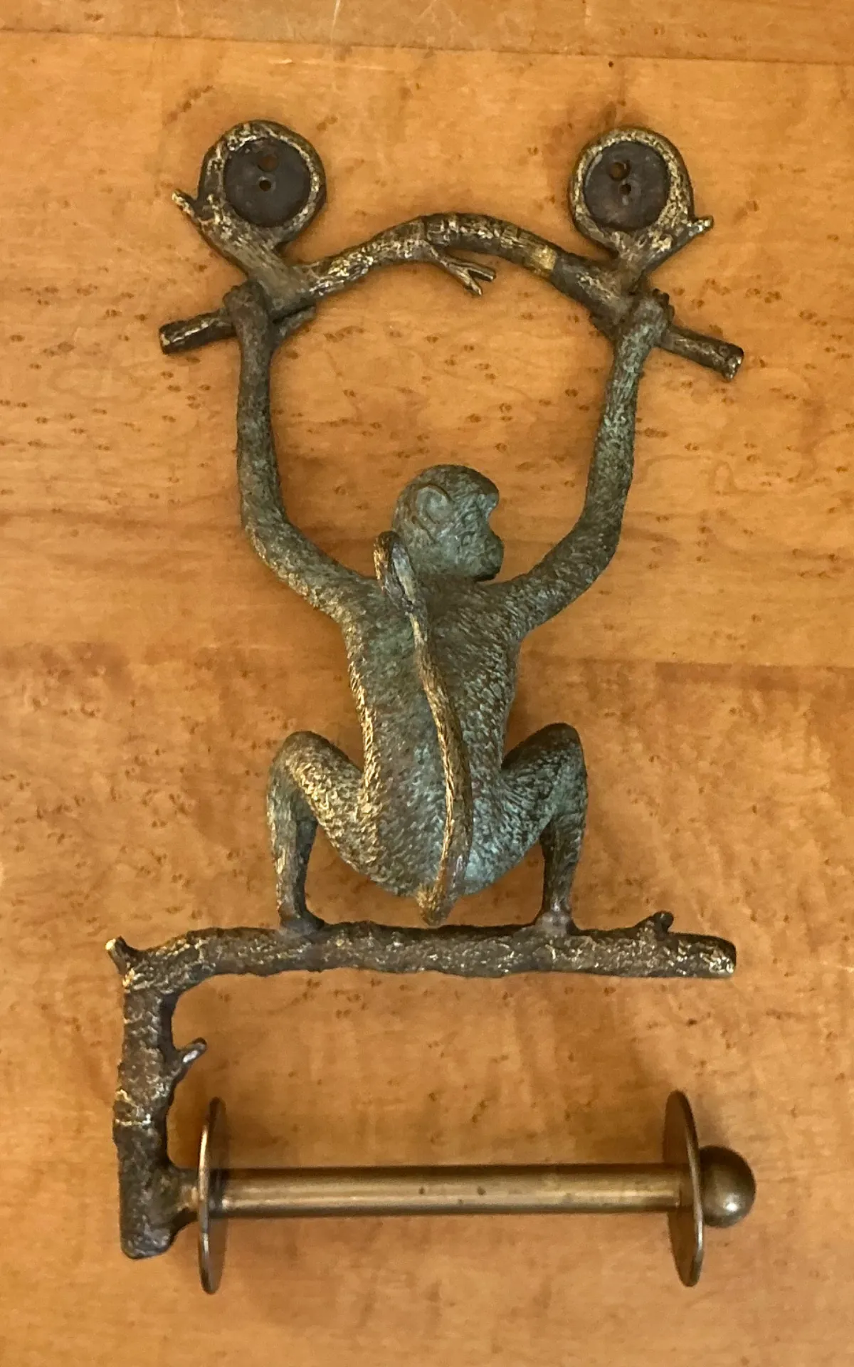 Vintage Patinated Metal Monkey Toilet Paper Holder — additional photo 2