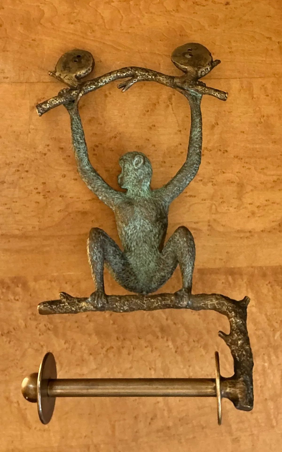 Vintage Patinated Metal Monkey Toilet Paper Holder — additional photo 7