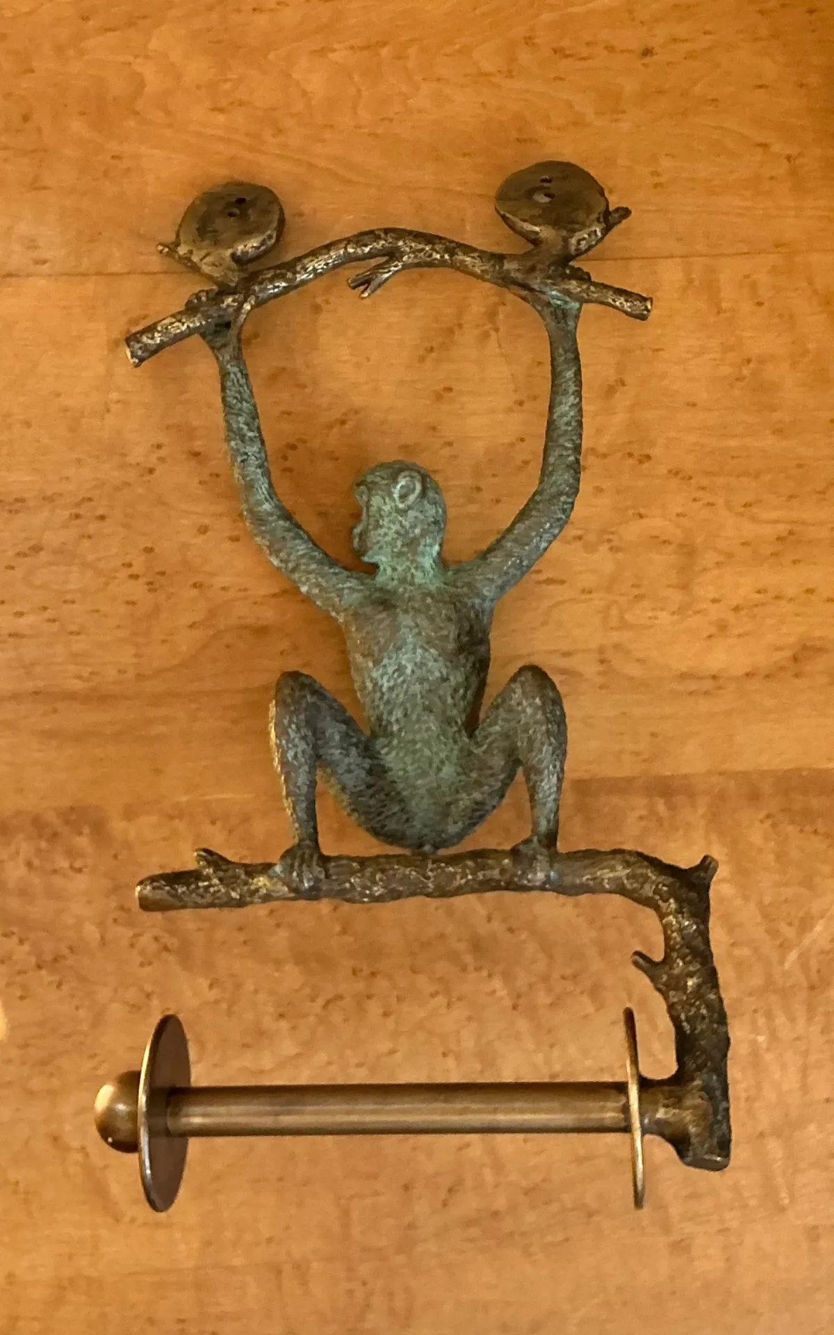 Vintage Patinated Metal Monkey Toilet Paper Holder — additional photo 5