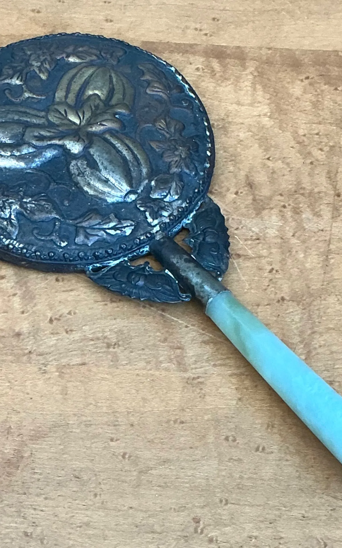 Vintage Floral Motif Metal Hand Mirror — additional photo 2