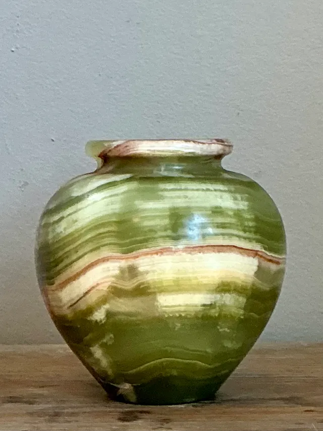 Vintage Green and Brown Onyx Vessel — additional photo 8