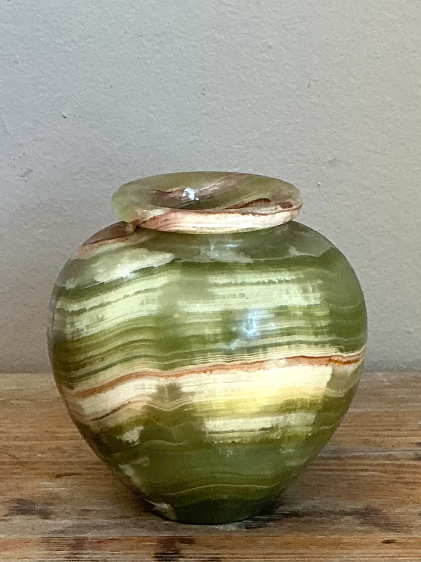 Vintage Green and Brown Onyx Vessel — additional photo 3