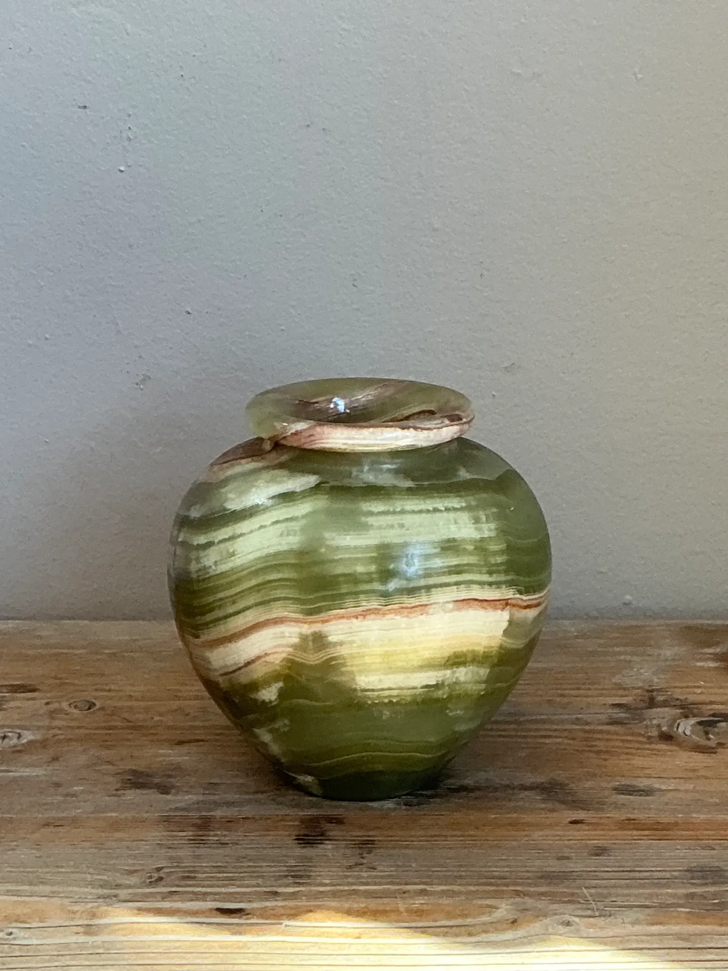 Vintage Green and Brown Onyx Vessel — additional photo 1