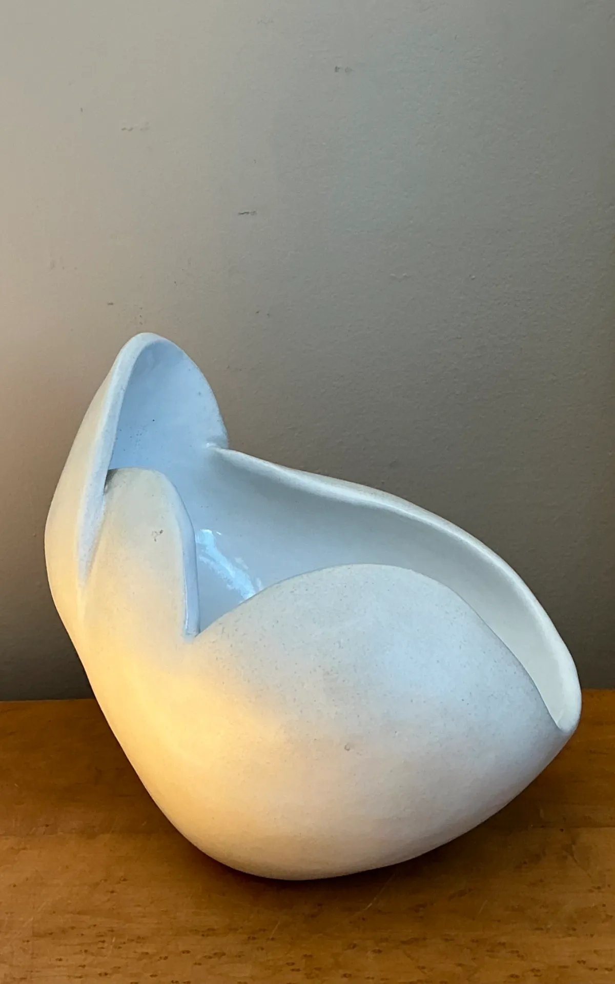 Vintage White Ceramic Sculptural Bowl — additional photo 3