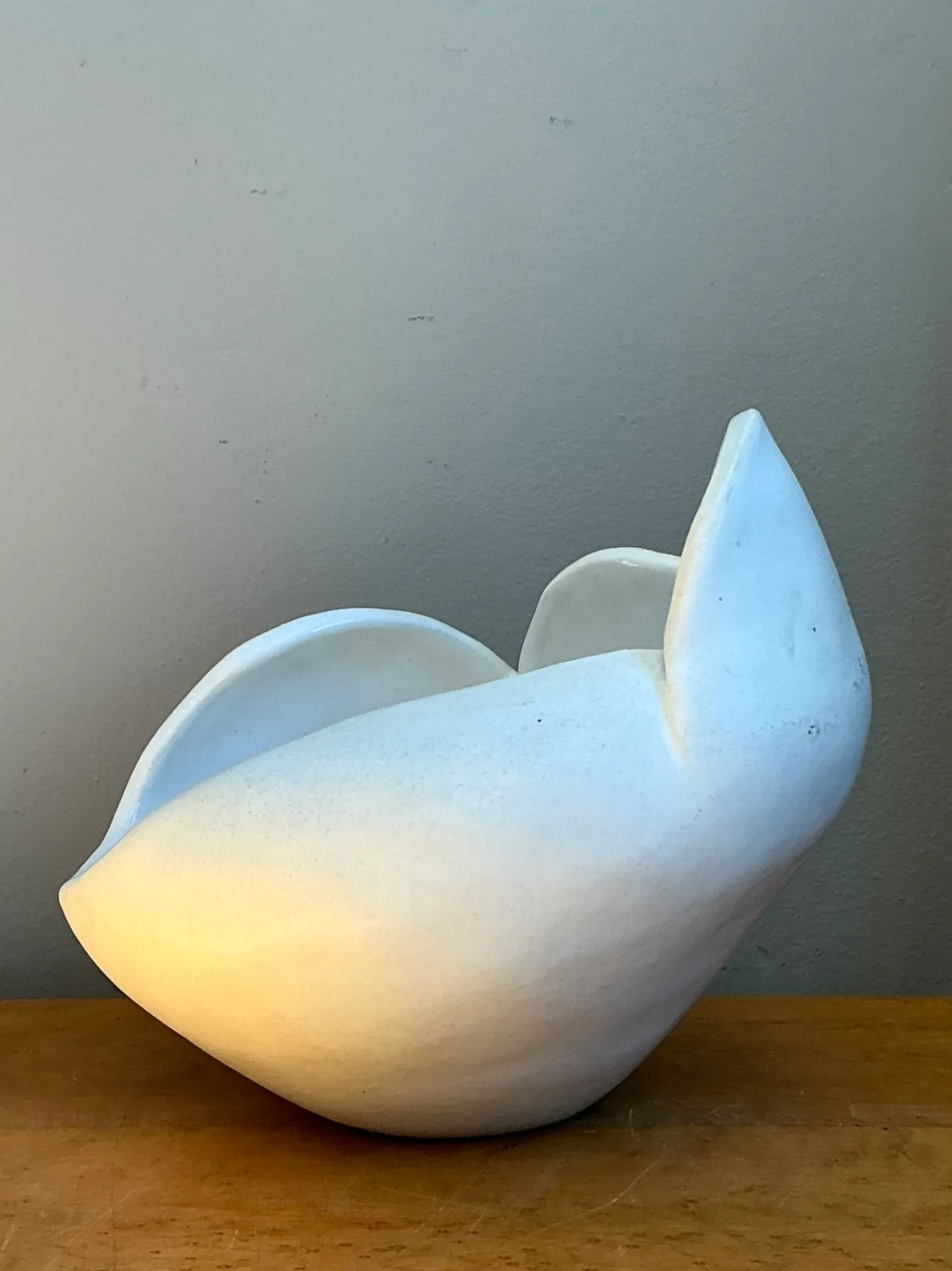 Vintage White Ceramic Sculptural Bowl — additional photo 7