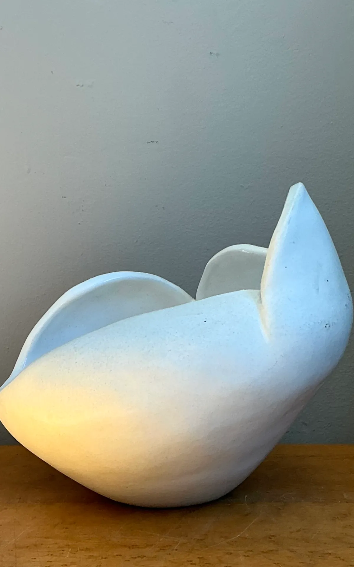 Vintage White Ceramic Sculptural Bowl — additional photo 7