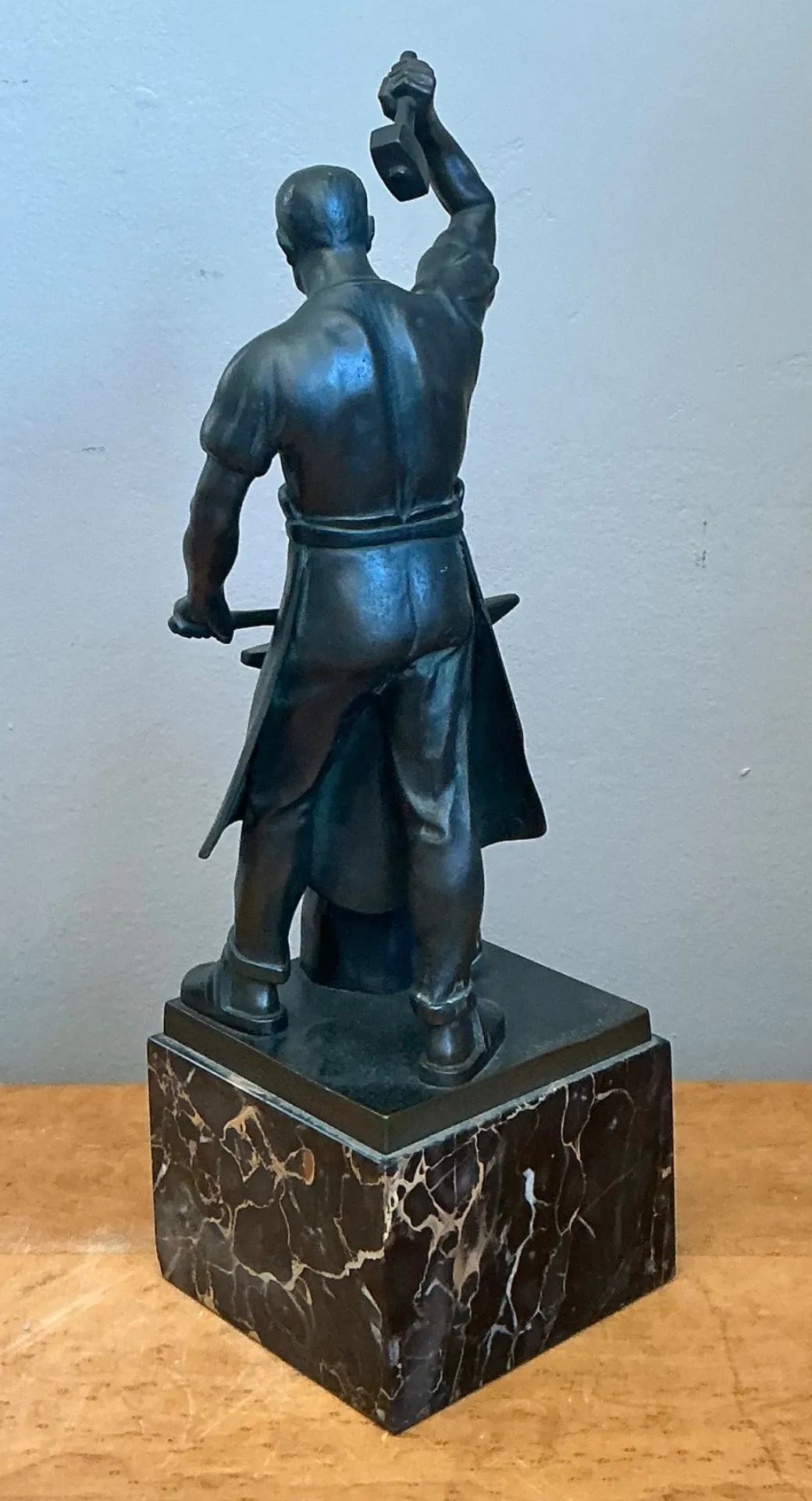 Vintage Bronze Blacksmith Sculpture — additional photo 8