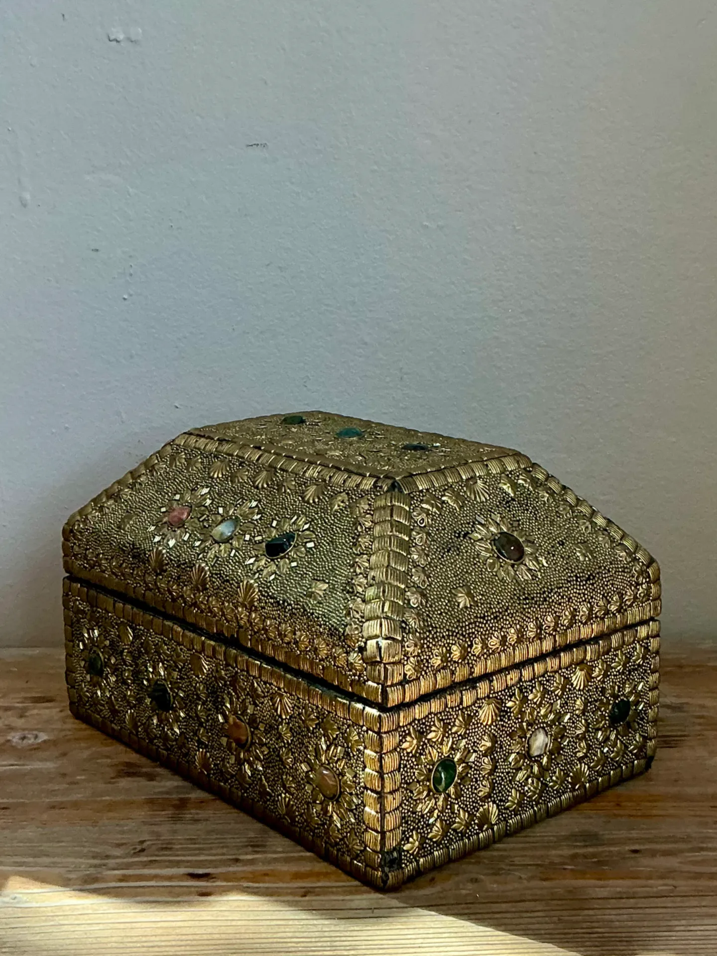 Vintage Embellished Brass Treasure Chest Box — additional photo 8