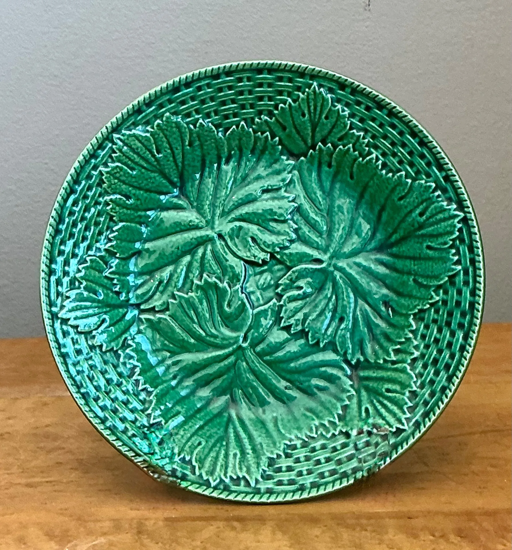 Vintage French Majolica Leaf Design Plate — additional photo 3