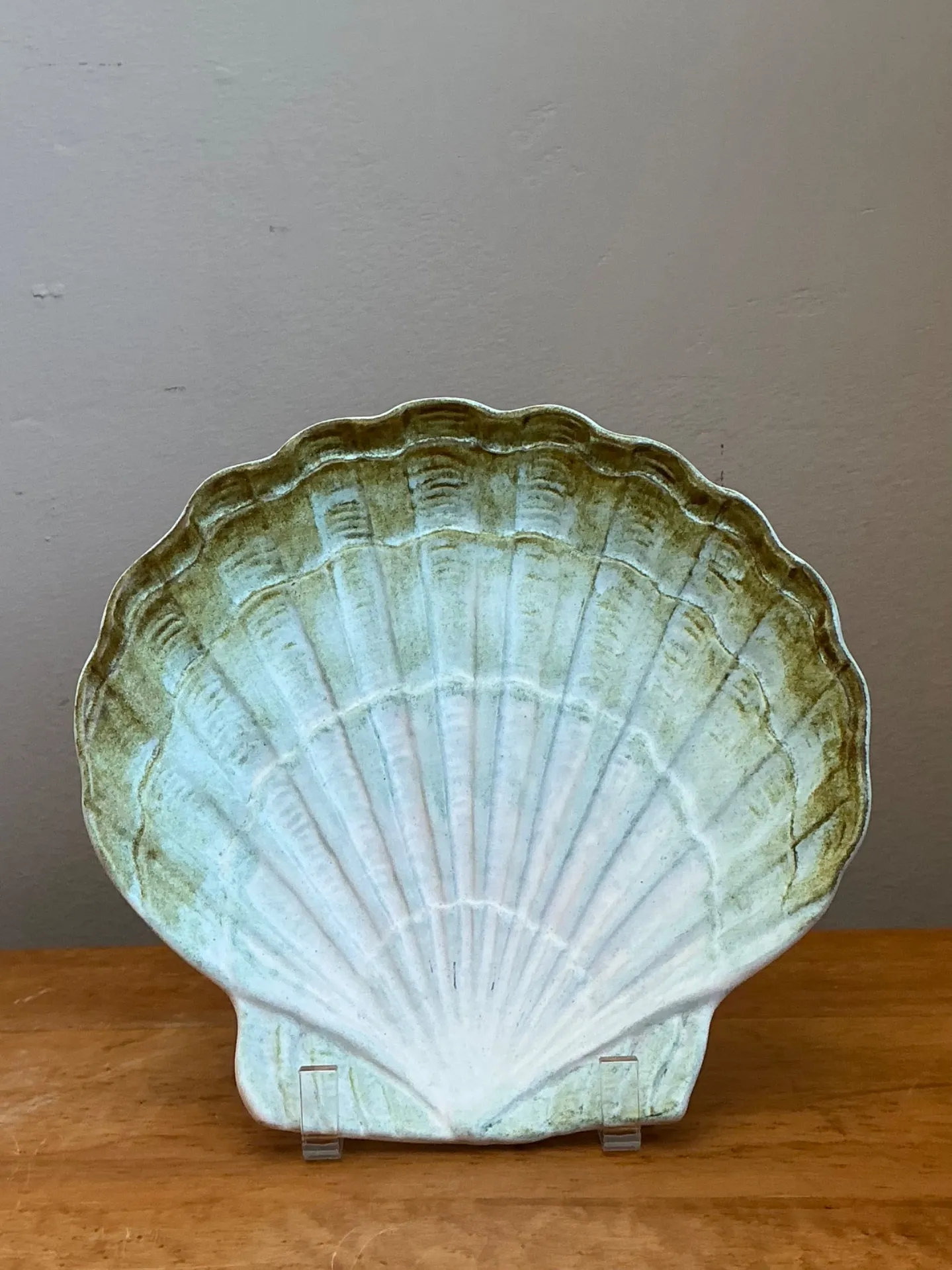 Vintage French Scallop Shell Ceramic Dish — additional photo 2
