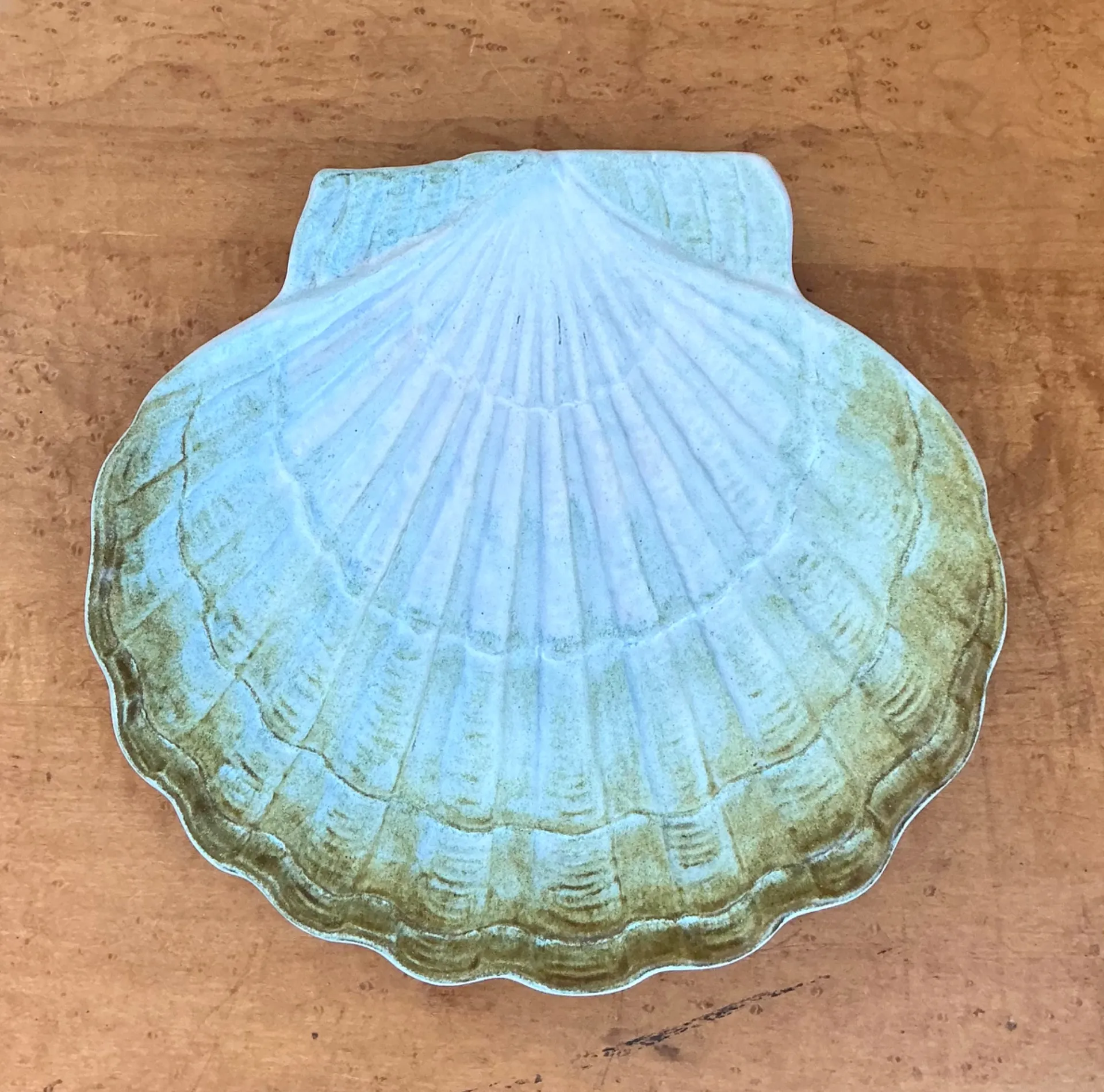 Vintage French Scallop Shell Ceramic Dish — additional photo 3