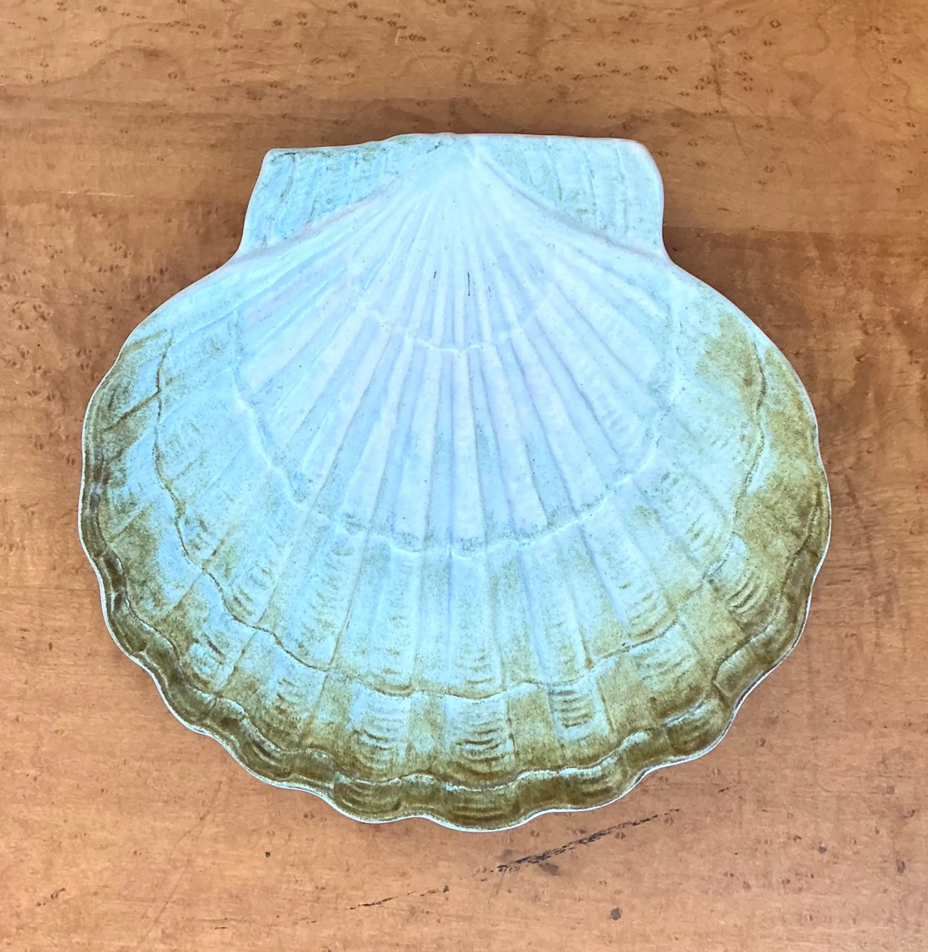 Vintage French Scallop Shell Ceramic Dish — additional photo 5