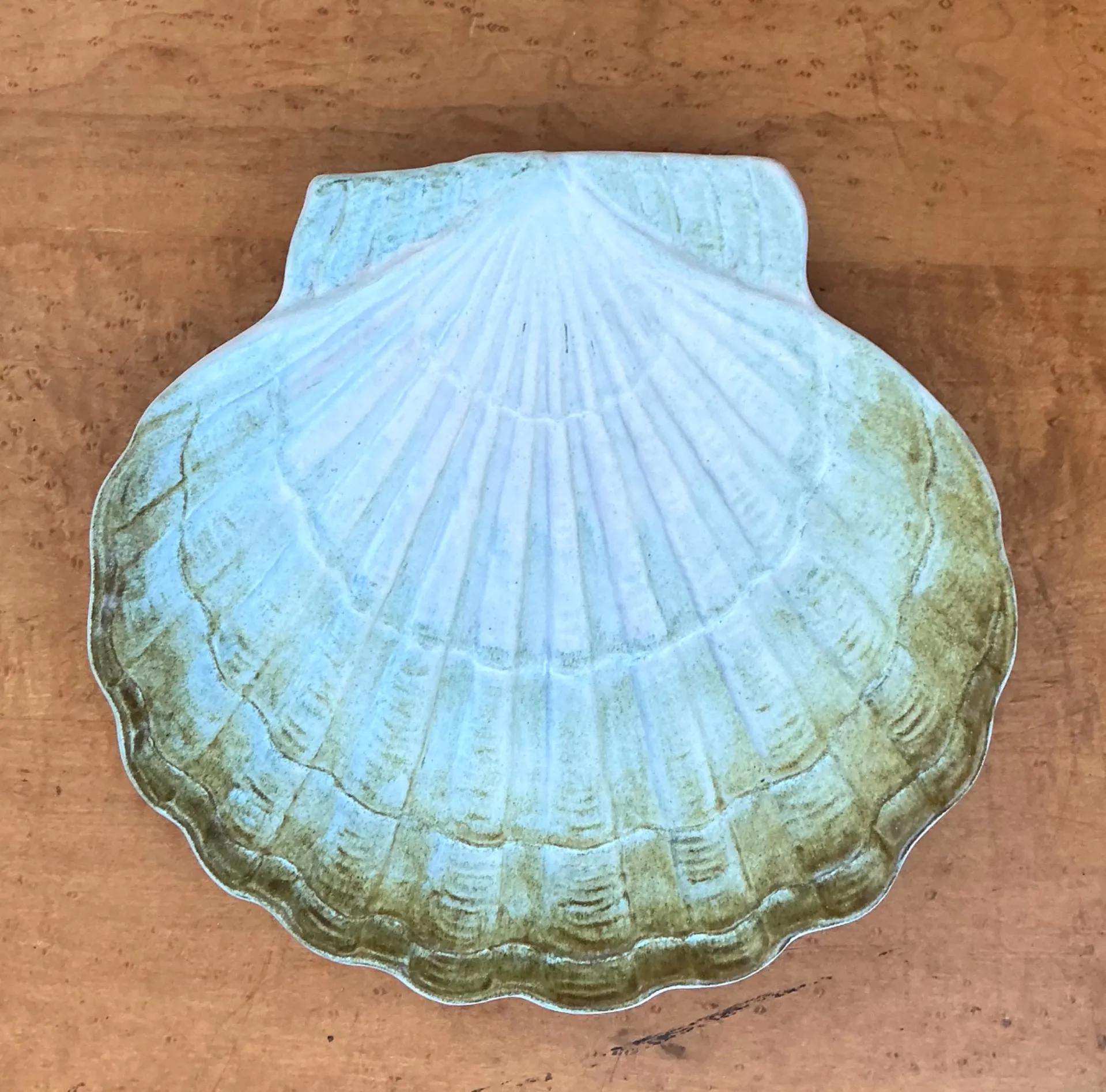 Vintage French Scallop Shell Ceramic Dish — additional photo 6