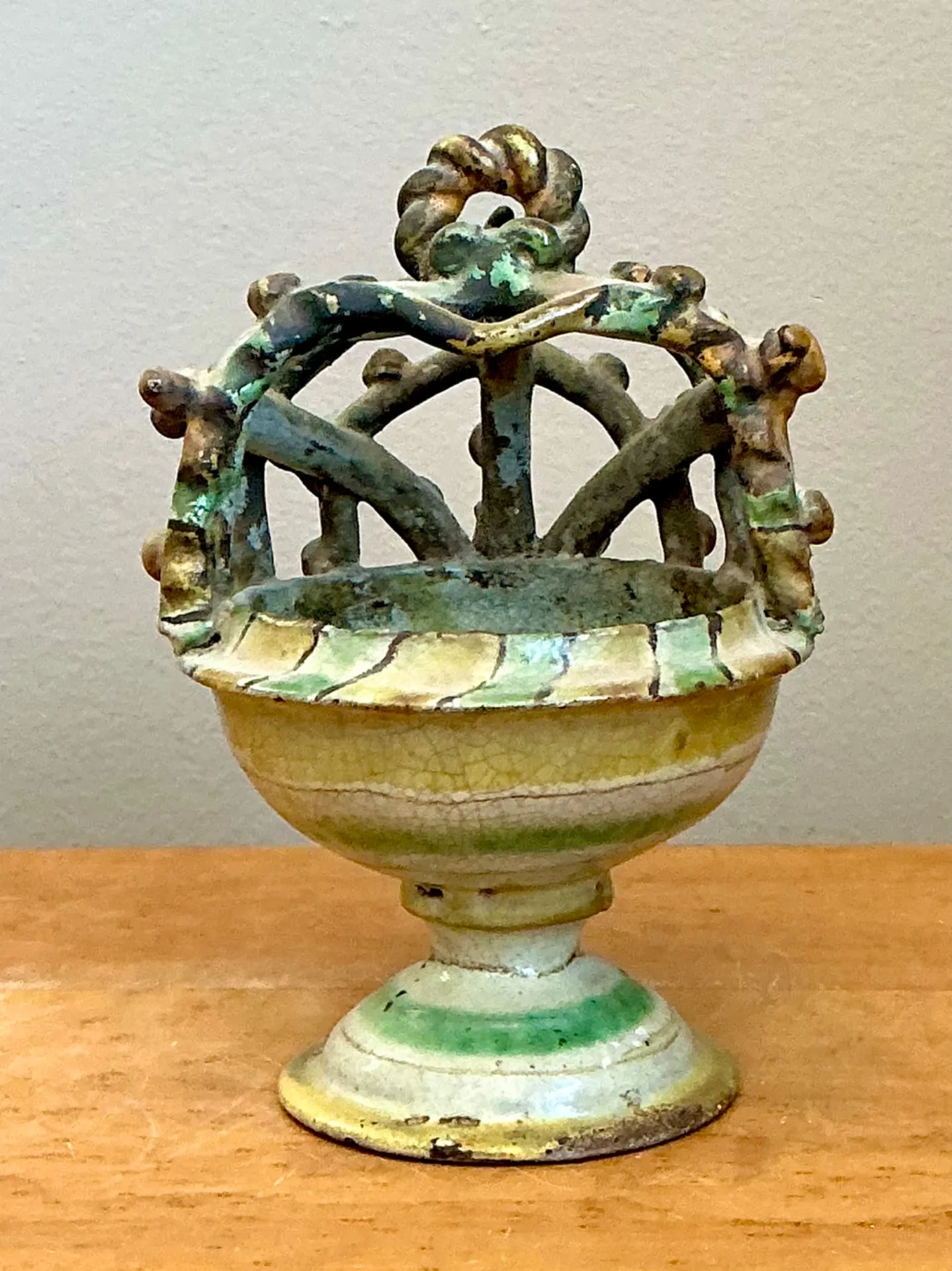 Vintage Polychrome Ceramic Crown Incensario — additional photo 8
