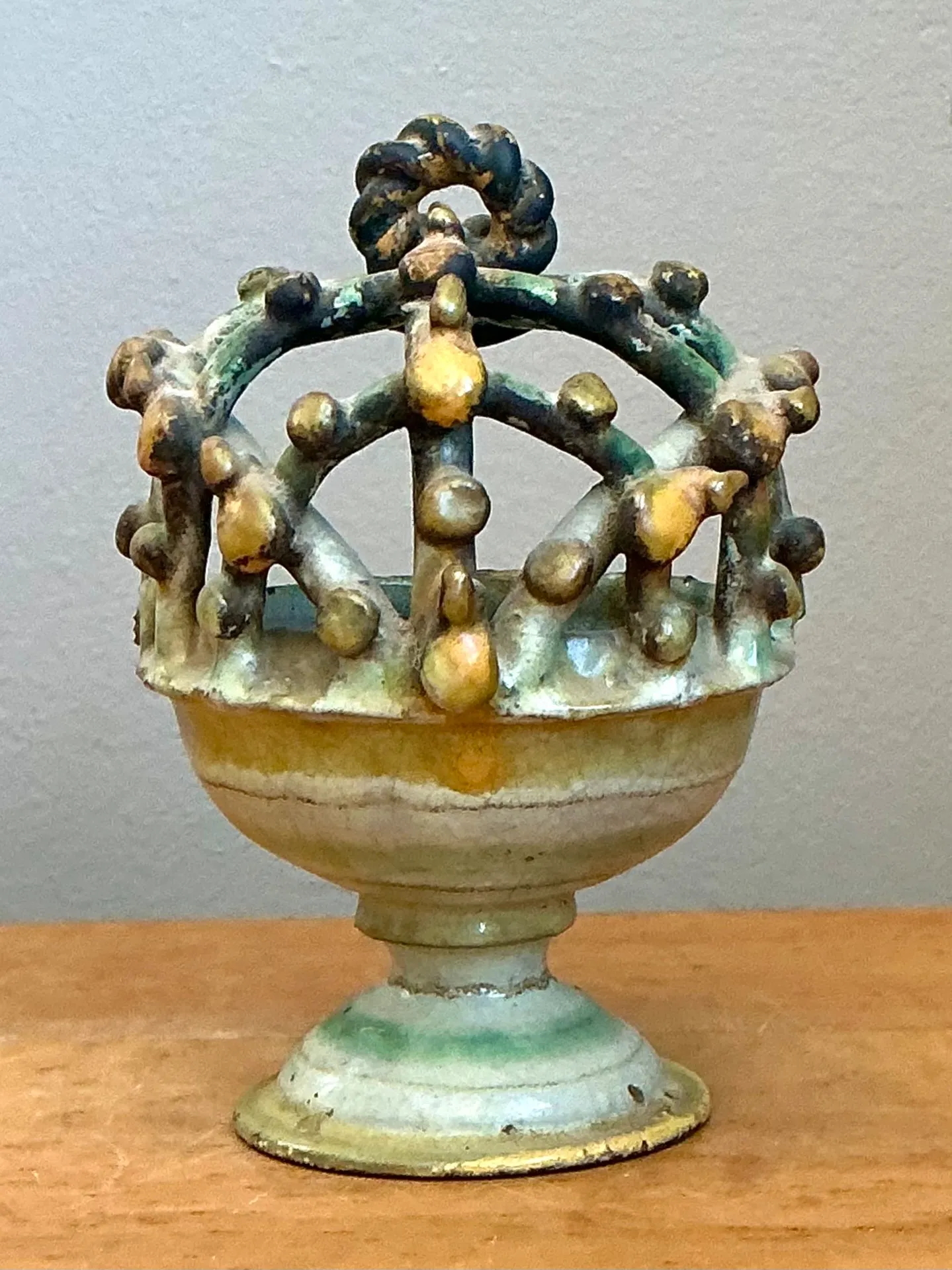 Vintage Polychrome Ceramic Crown Incensario — additional photo 1