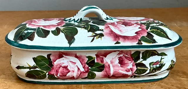 Vintage Rose Motif Porcelain Trinket Box — additional photo 8