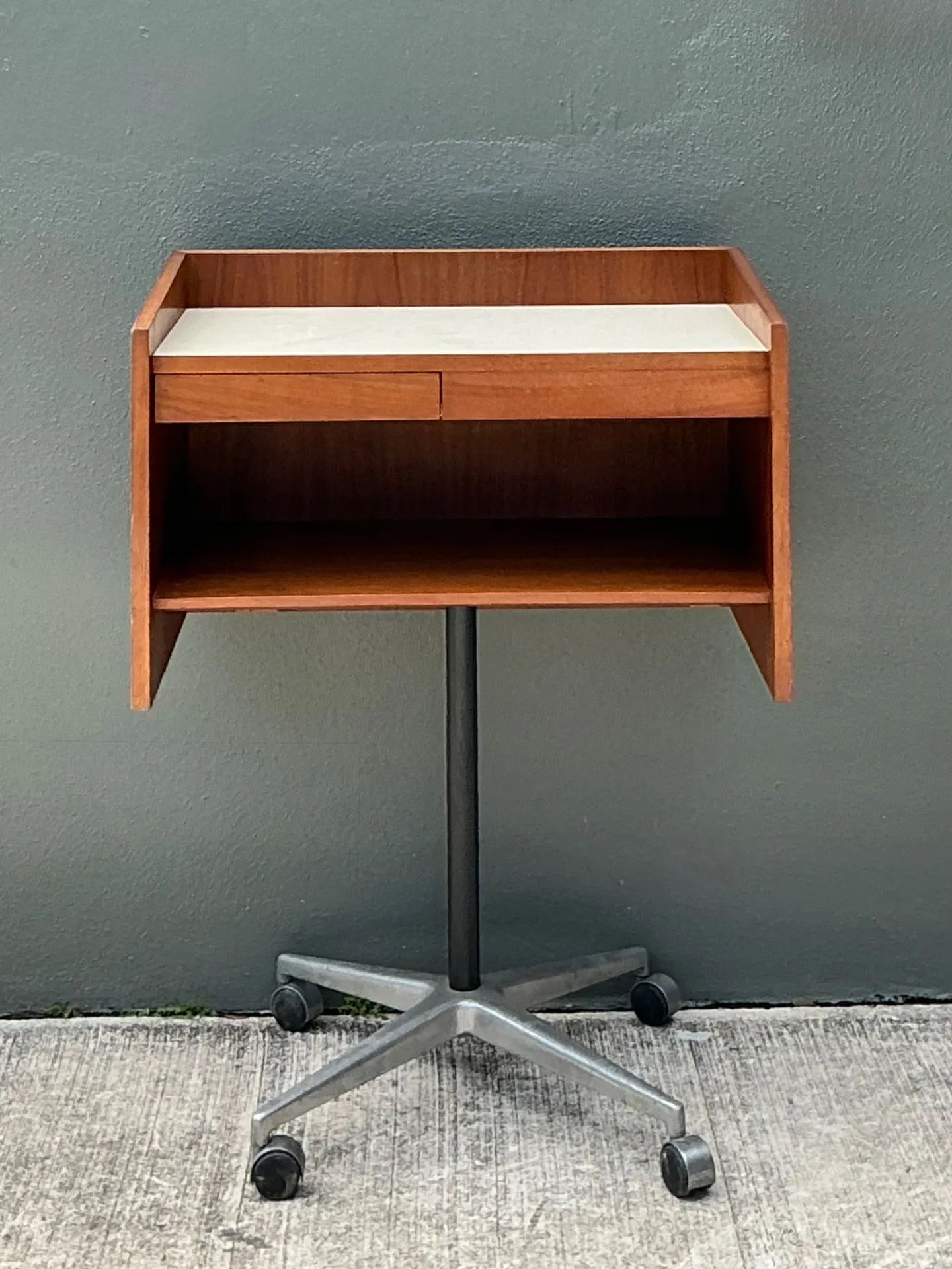 Vintage MCM George Nelson For Herman Miller Lectern — additional photo 6