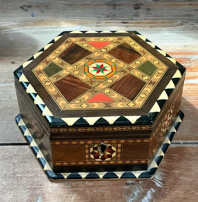 Vintage Inlaid Wood Hexagonal Box — additional photo 6