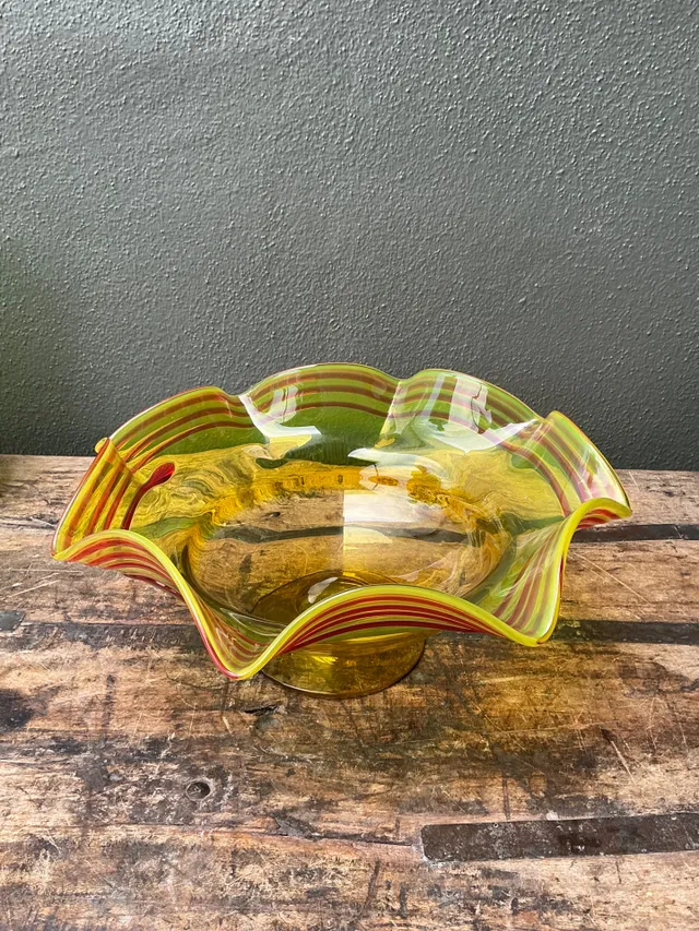 Vintage Striped Murano-Style Glass Centerpiece Bowl — additional photo 3