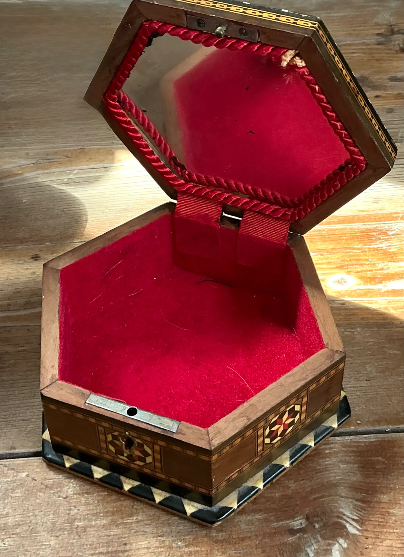 Vintage Inlaid Wood Hexagonal Box — additional photo 8