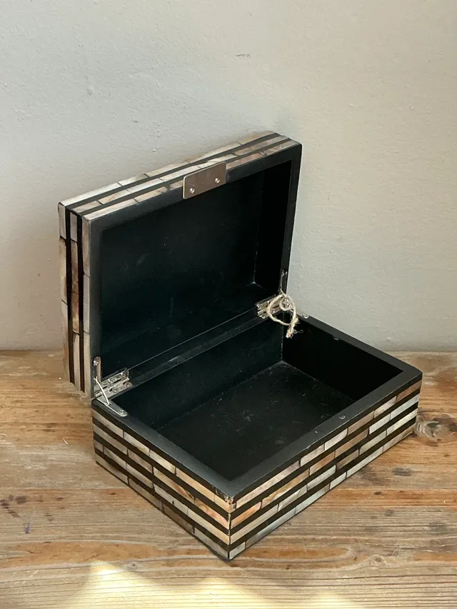 Vintage Striped Inlaid Decorative Box — additional photo 1