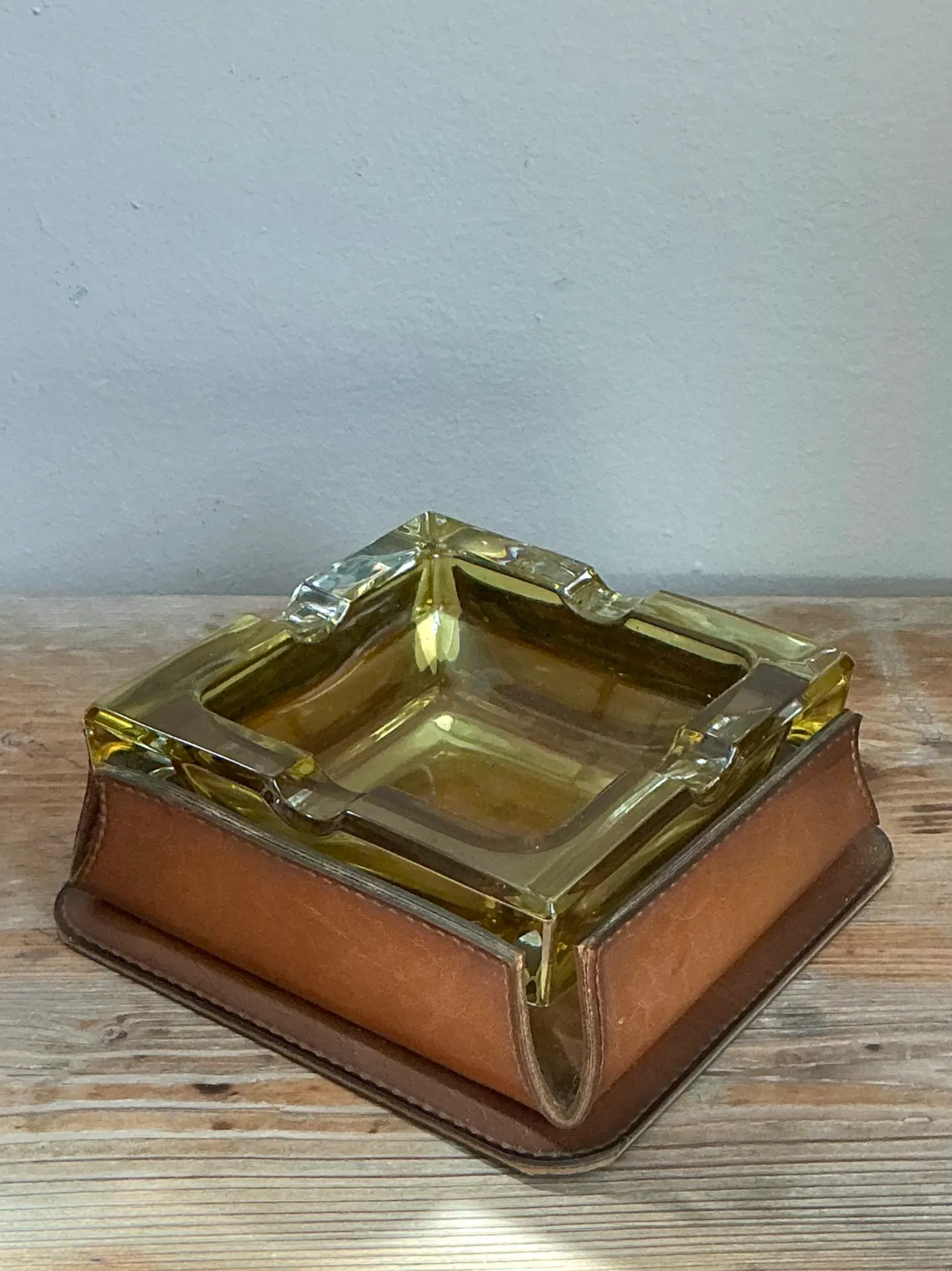 Mid-Century Modern Glass and Leather Ashtray — additional photo 5