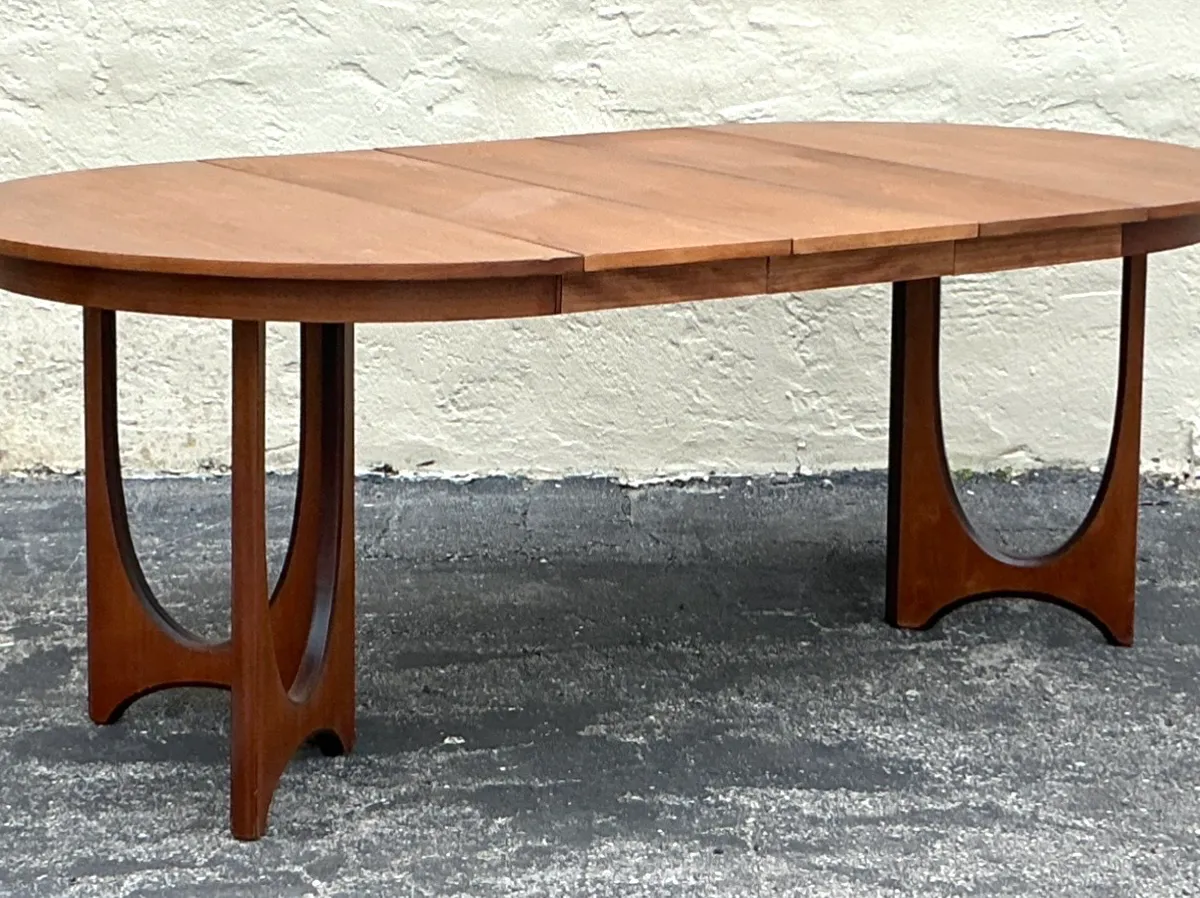 Vintage Wood Extendable Dining Table by Broyhill Brasilia — additional photo 5