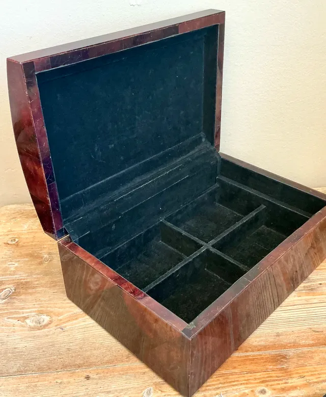 Vintage Coconut Shell Decorative Box — additional photo 1