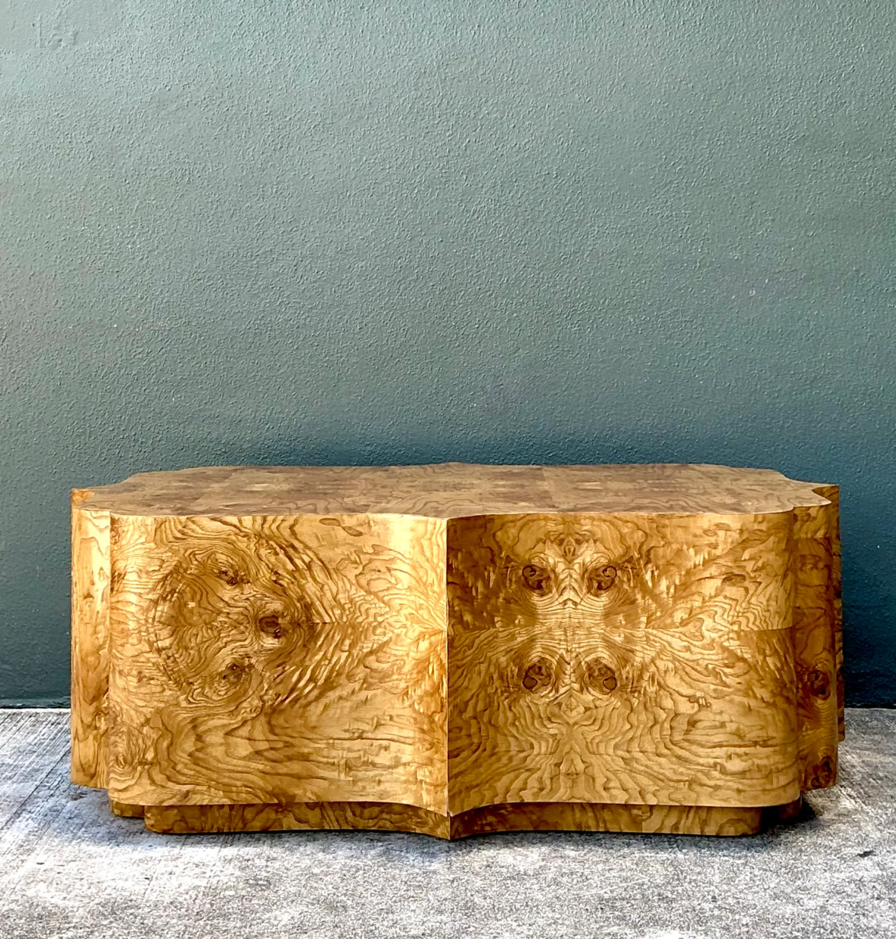 Vintage Scalloped Burl wood Coffee Table — additional photo 8