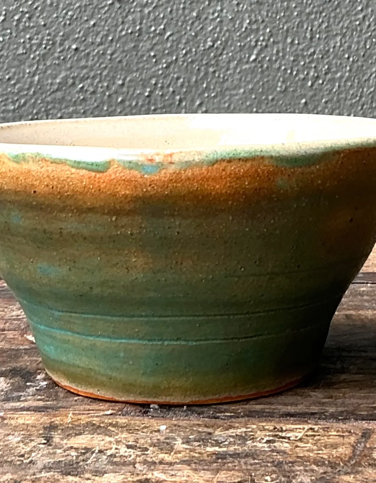 Vintage Studio Pottery Green Bowl — additional photo 3