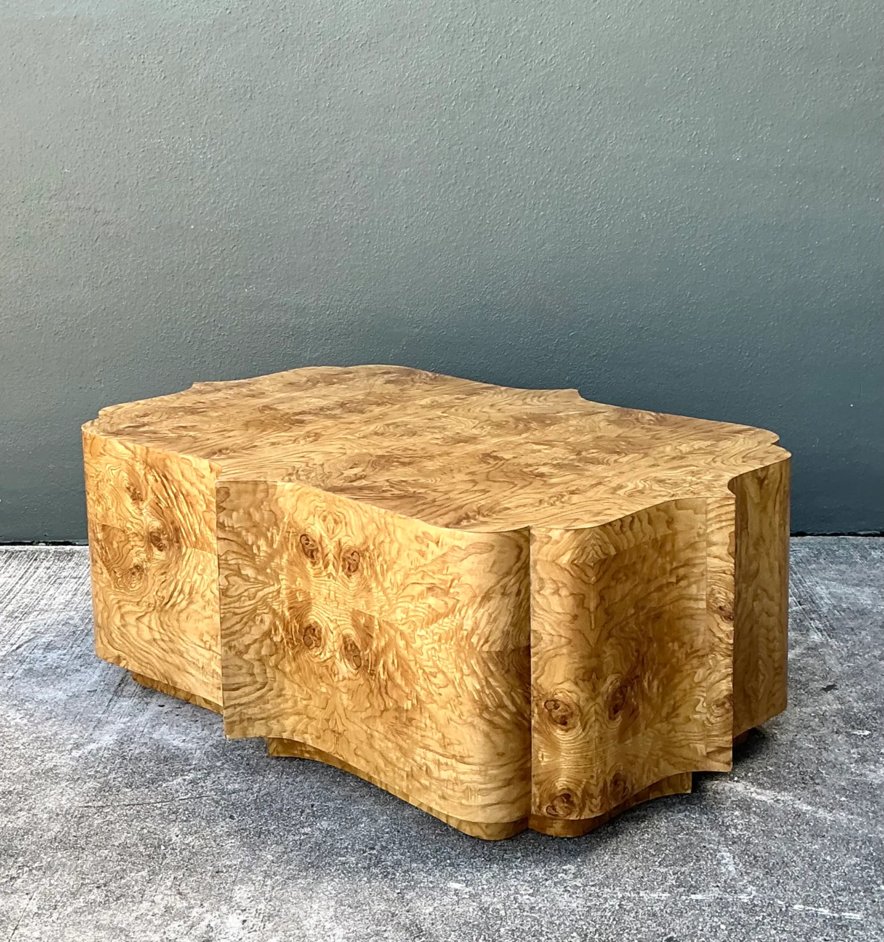 Vintage Scalloped Burl wood Coffee Table — additional photo 4
