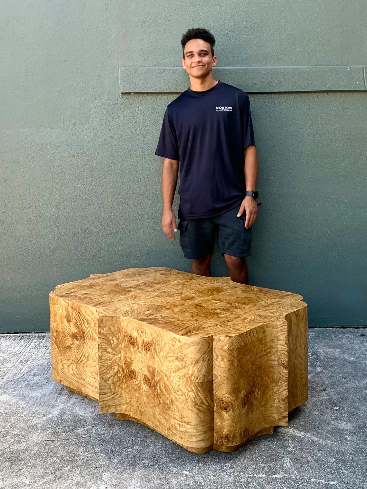 Vintage Scalloped Burl wood Coffee Table — additional photo 3