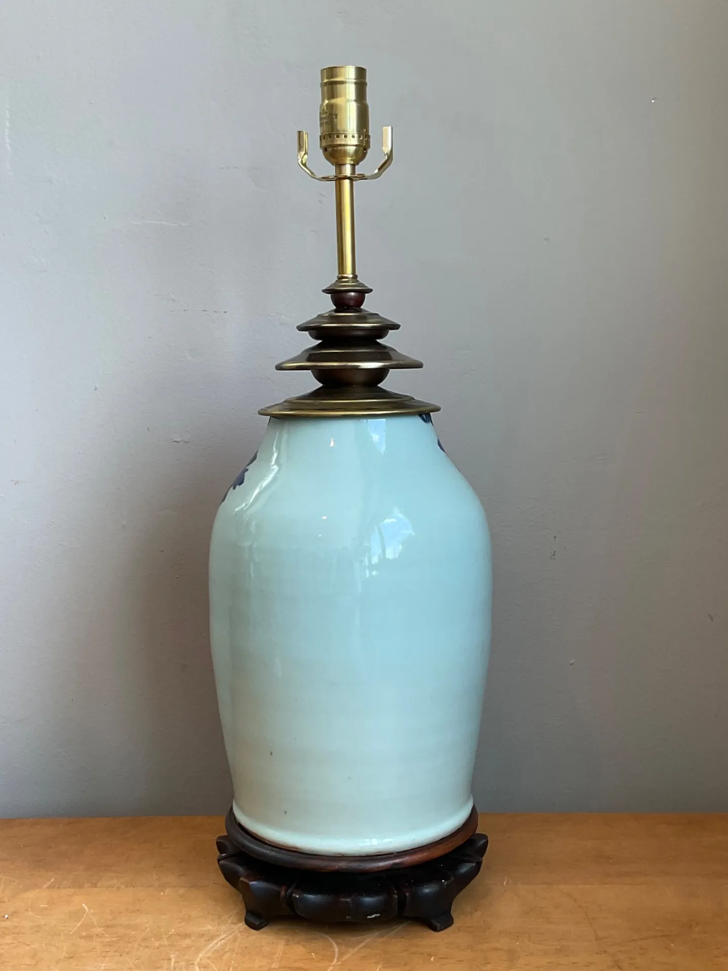 Vintage Blue and White Ceramic Table Lamp — additional photo 4
