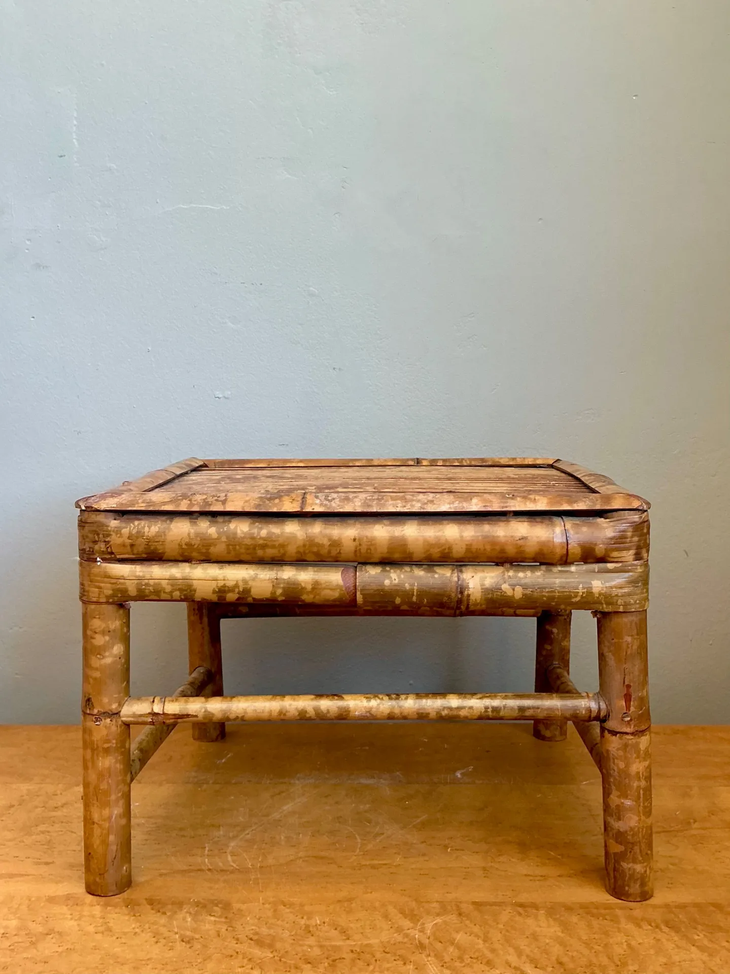 Vintage Rattan Accent Table — additional photo 7