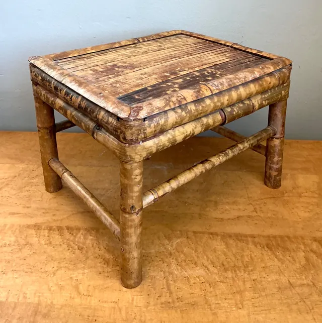 Vintage Rattan Accent Table — additional photo 3