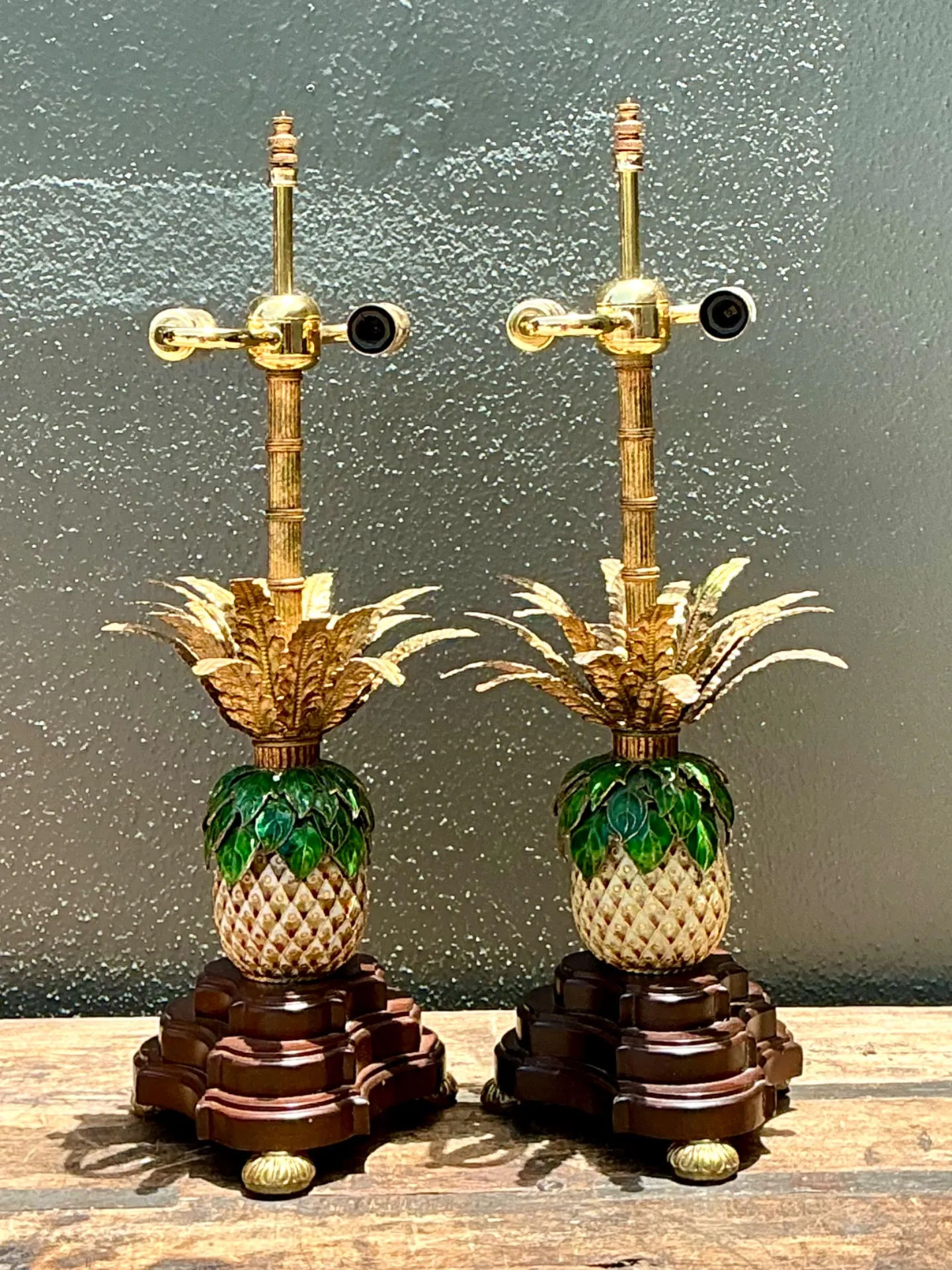 Vintage Frederick Cooper Enamel Pineapple Lamps - A Pair — additional photo 5