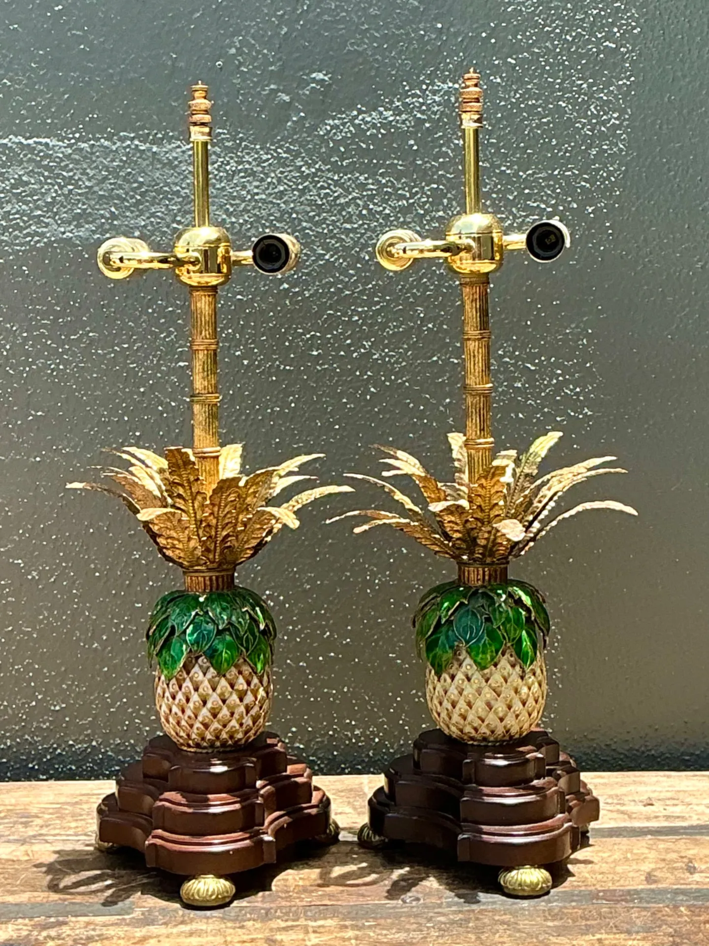 Vintage Frederick Cooper Enamel Pineapple Lamps - A Pair — additional photo 7