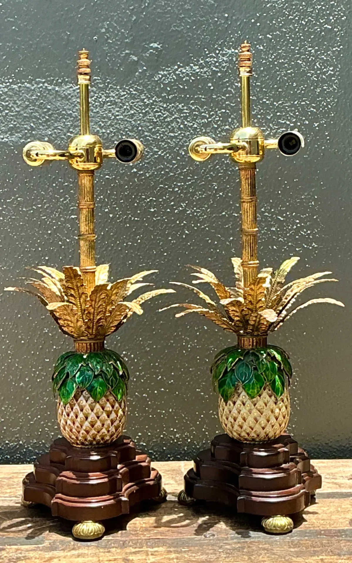 Vintage Frederick Cooper Enamel Pineapple Lamps - A Pair — additional photo 7