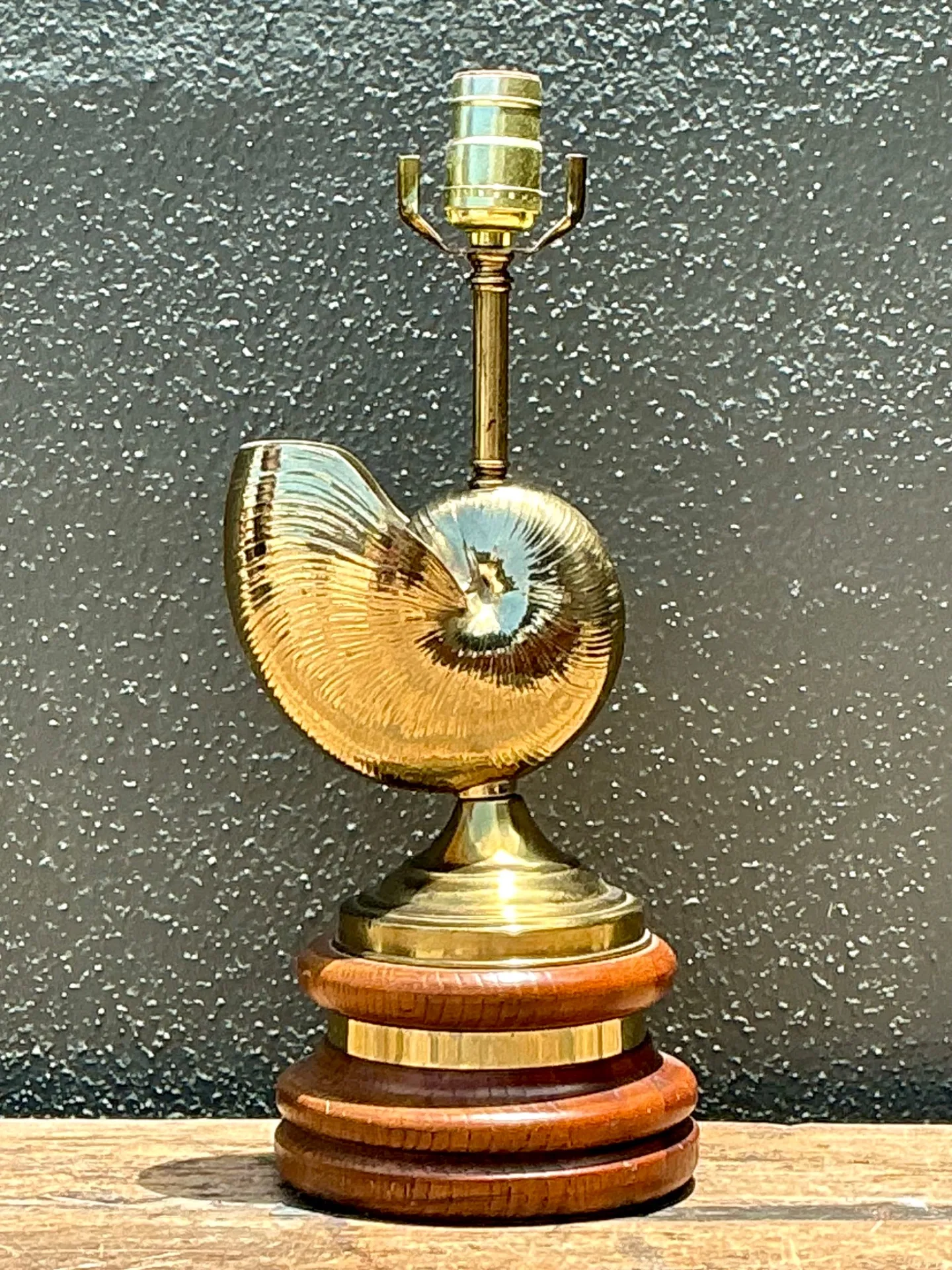 Vintage Brass Nautilus Shell Table Lamp — additional photo 8