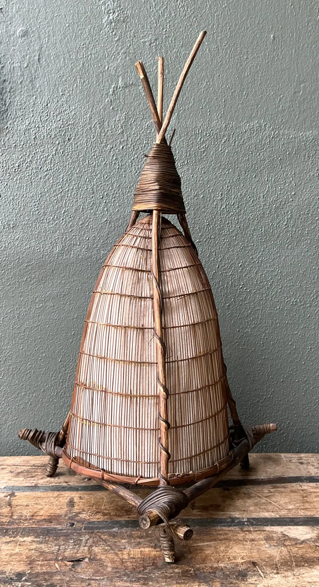 Vintage Japanese Woven Reed Table Lamp — additional photo 6