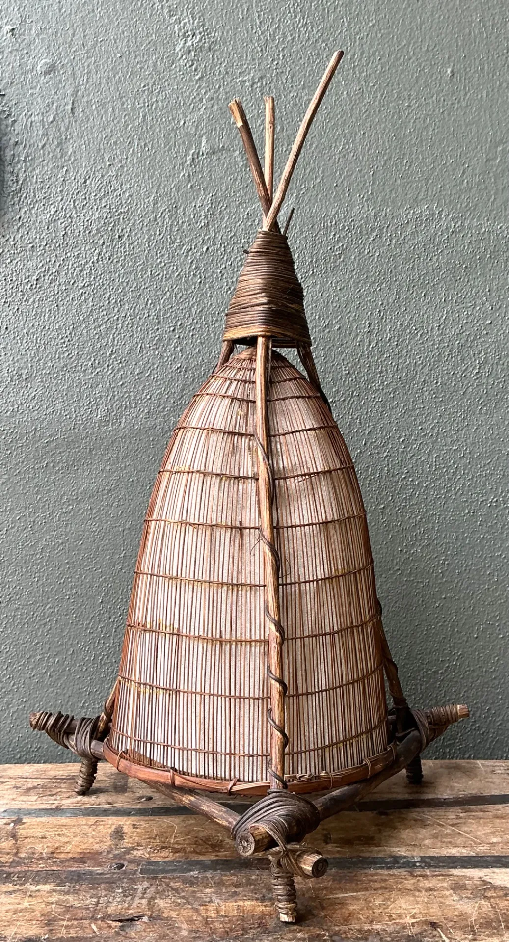 Vintage Japanese Woven Reed Table Lamp — additional photo 8