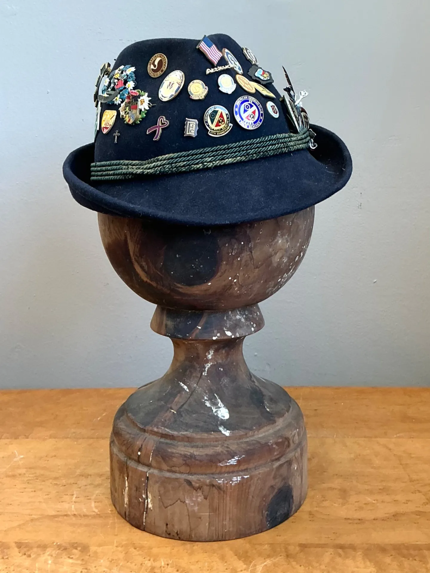 Vintage Bavarian Hat with Pins — additional photo 6