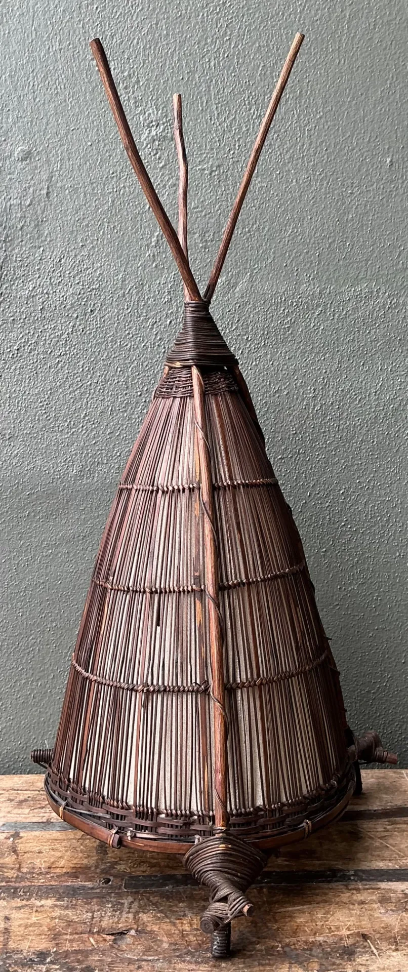 Vintage Japanese Woven Reed Lamp — additional photo 6